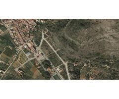 Terreno urbano en venta en avda Corts Valencianes