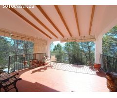 Para los amantes de la naturaleza,  chalet independiente en la población de Almiserat a 10 Km costa