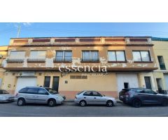 Almacén, nave, local comercial  en casco urbano de Beniarjo