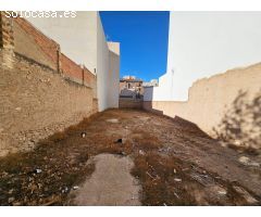 ¡Solar en venta con excelente potencial para edificio de 5 plantas!