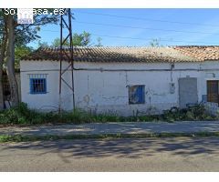 Casa Tapiada en carretera de Alange