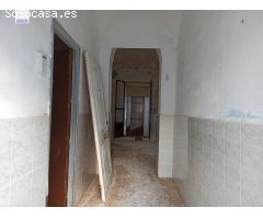 Estupenda casa para reformar