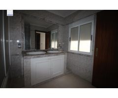 Casa en venta en pleno centro de Montijo