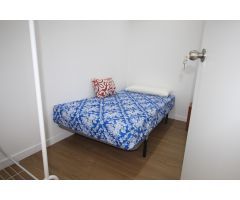 Se alquila estupendo piso de siete habitaciones en La Garrovilla