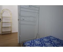 Se alquila estupendo piso de siete habitaciones en La Garrovilla