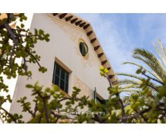CASA HISTÓRICA DE 1926 EN EL CORAZÓN DE SITGES