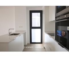 BONITO PISO ALTO CON ZONA COMUNITARIA EN PRIMERA LINEA DE MAR