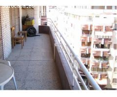 Atico a un paso de la playa con 230m y 2 plazas de garaje.