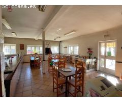 Complejo Hostelero Único en el Puerto del Leon: Hostal, Restaurante y Viviendas