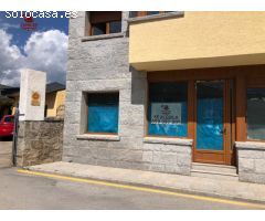 Esplendido local comercial diáfano de  71 m2. EN PLENO CENTRO URBANO DE LOS MOLINOS