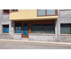 Esplendido local comercial diáfano de  71 m2. EN PLENO CENTRO URBANO DE LOS MOLINOS