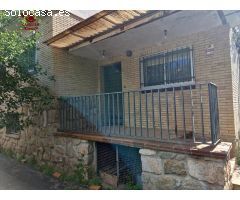 Encantador chalet de 242m2 con 5 dormitorios, 2 baños en parcela de 600m2