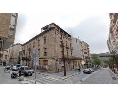 Edifici històric singular en venda a Manresa – Casa Llisach