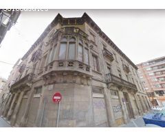 Edifici històric singular en venda a Manresa – Casa Llisach