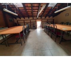 Presentamos 2 casas unidas en la mejor zona de burjasot.