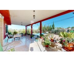Chalet en Montserrat Valencia