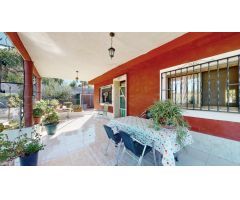 Chalet en Montserrat Valencia