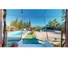 Chalet en Montserrat Valencia