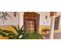 EXCELENTE CHALET CON ENCANTO PARA ENTRAR A VIVIR