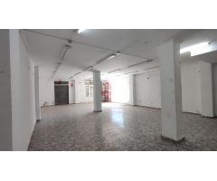 LOCAL COMERCIAL JUNTO AL MAR