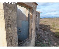 TERRENO CON CASA DE ALBERGUE EN VILLENA