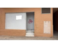 OPORTUNIDAD UNICA  LOCAL COMERCIAL EN PLENA AVENIDA DE MONTIVER
