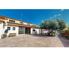 ¡Gran Oportunidad! Chalet en Urbanización Mirasoles