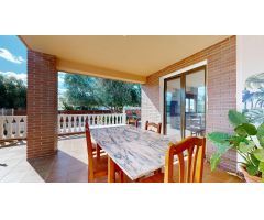 ¡Gran Oportunidad! Chalet en Urbanización Mirasoles