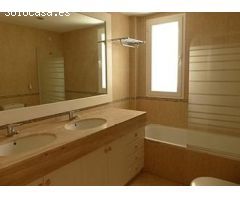Magnífico Chalet independiente con Piscina en la Urb La Vall de Lliria.