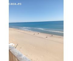 APARTAMENTO EN PRIMERA LÍNEA DE PLAYA, EN EL PERELLONET