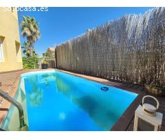 ???? Chalet independiente con piscina y bodega de ensueño en Montecanal