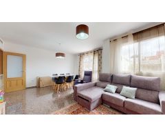 ¡VIVIENDA AMPLIA Y LUMINOSA EN UNA DE LAS MEJORES ZONAS DE MONTROY!