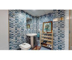 ¡VIVIENDA AMPLIA Y LUMINOSA EN UNA DE LAS MEJORES ZONAS DE MONTROY!
