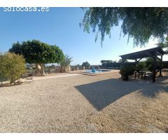 Chalet en Venta en Elche de la Sierra, Alicante