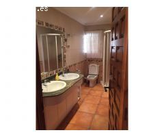 Chalet en Venta en Petrer, Alicante