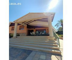 Chalet en Venta en Petrer, Alicante