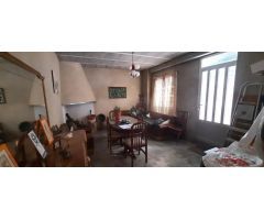 Chalet en Venta en Montealegre del Castillo, Albacete