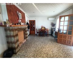 Chalet en Venta en Petrer, Alicante