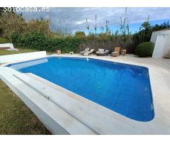 Chalet en Venta en Atalaya, Málaga