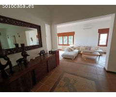 Chalet en Venta en Atalaya, Málaga