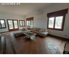 Chalet en Venta en Atalaya, Málaga