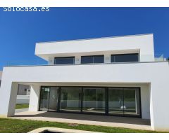 Chalet en Venta en Manilva, Málaga