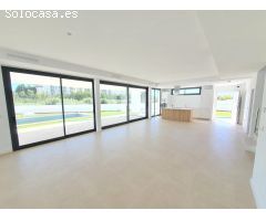 Chalet en Venta en Manilva, Málaga