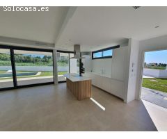 Chalet en Venta en Manilva, Málaga
