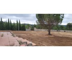 Chalet independiente en venta Chelva-Valencia