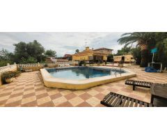 Chalet en venta Turis. Dos casas en la misma parcela