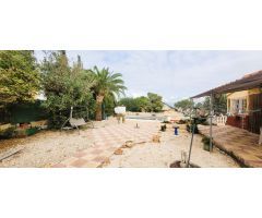 Chalet en venta Turis. Dos casas en la misma parcela