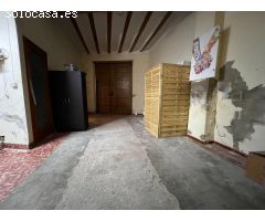 CASA SITUADA EN BUENA ZONA, CON SOLAR DE 156 METROS