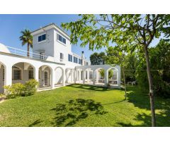 EXCLUSIVA VILLA/CHALET EN ALBOLOTE