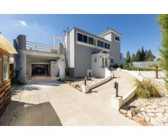 EXCLUSIVA VILLA/CHALET EN ALBOLOTE